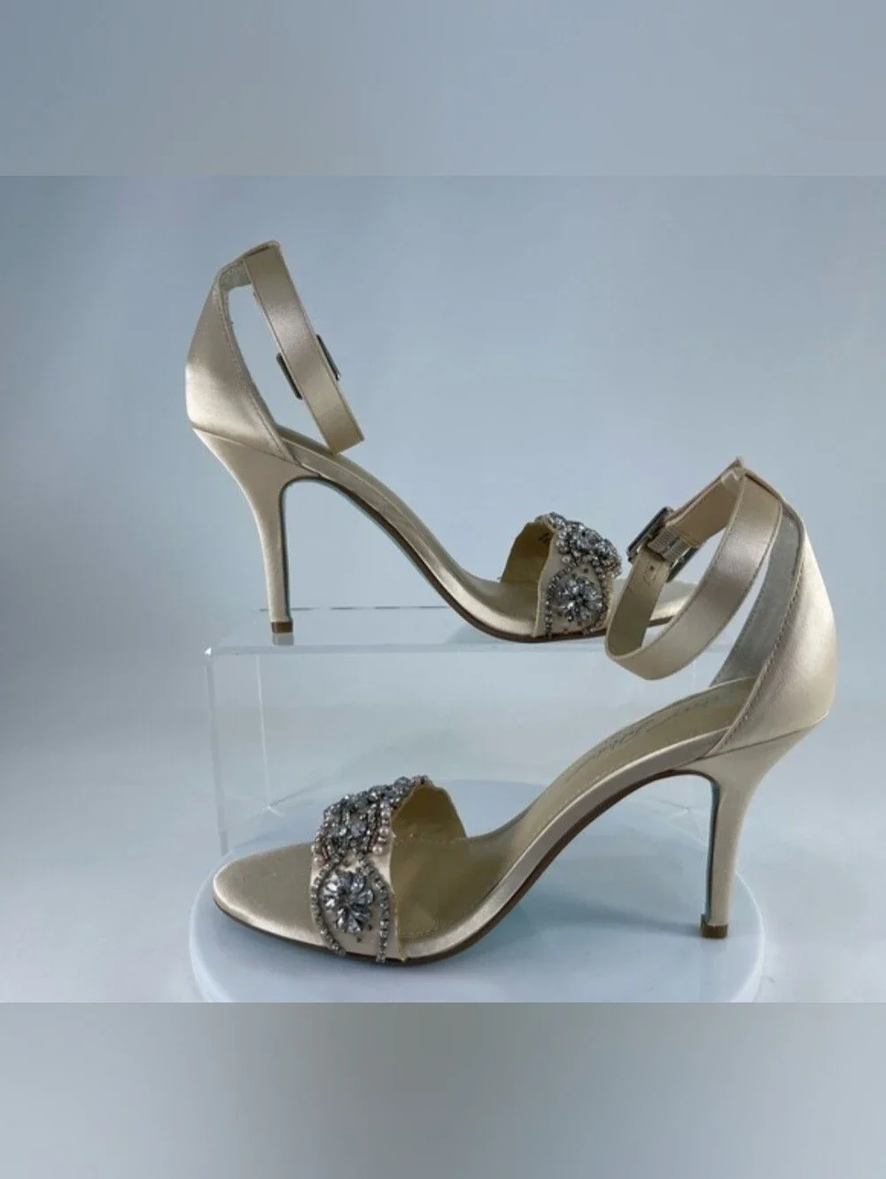 Betsy Johnson Gina Silver Metallic Embellished Ankle-Strap Heels. Sz 9M. NWOB.